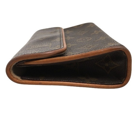 Louis Vuitton Monogram Florentine Shoulder Bag - Picture 12 of 14